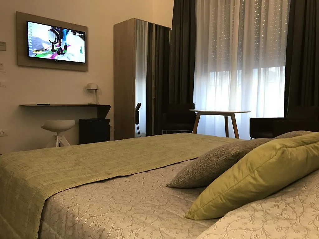 מילאנו Hotel Bernina